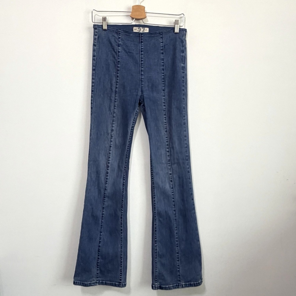 We The Free People Pull On Flare Jeans Size 27 Blue Seamed Denim 29x31 Boho Pant